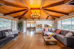 Royal Arches Cottages, Sleeps 26, Hot Tub, Game Rm