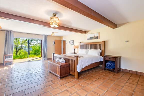 Sierra Forest Guesthouse, Lower level, Event Room