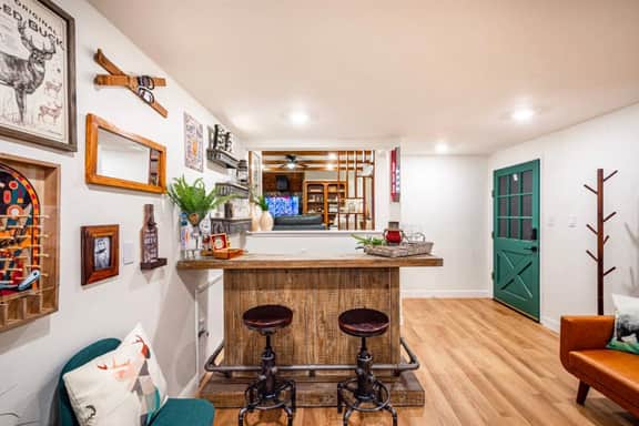Sugar Pine Trailhead Lodge, 2 Cabins, 2 Hot Tubs